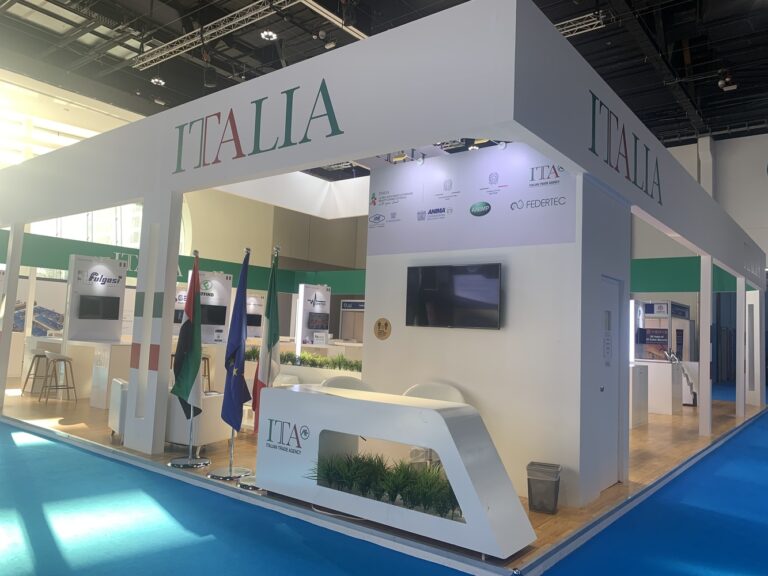Itallion Pavallion